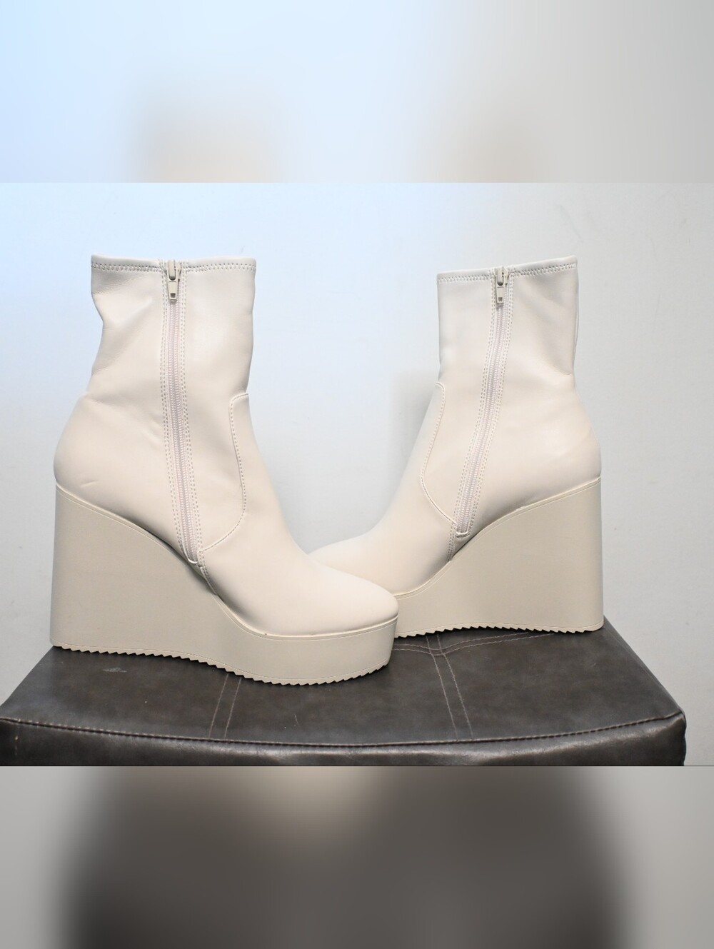 Steve Madden Witness Bone Color Platform Wedge Ankle Boots Size 9.5